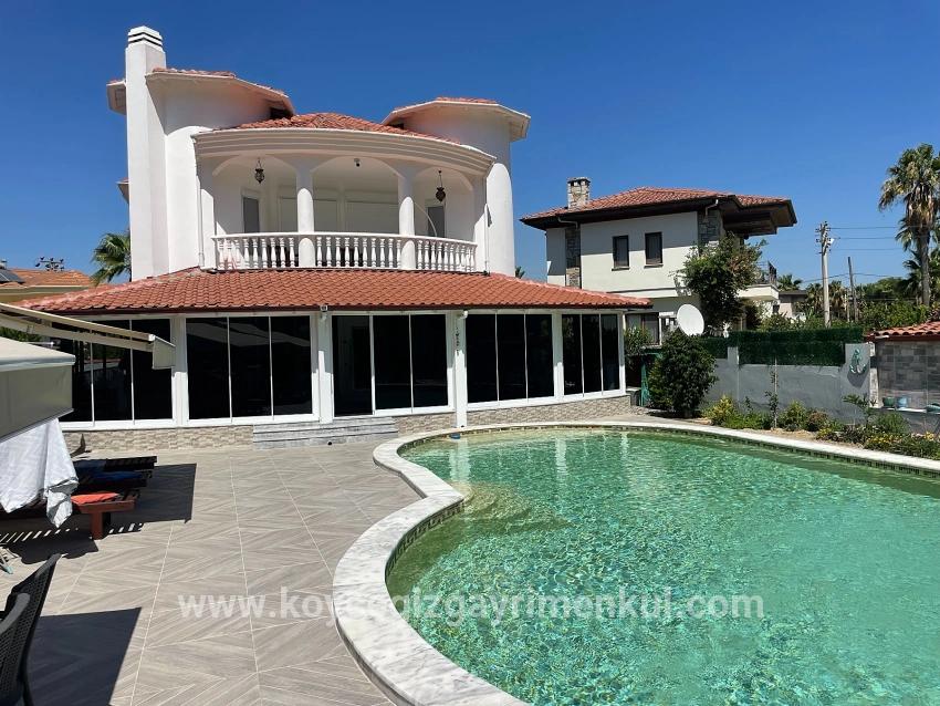 Ortaca Dalyan Mah. Satılık 4+1 Villa - 720 m²